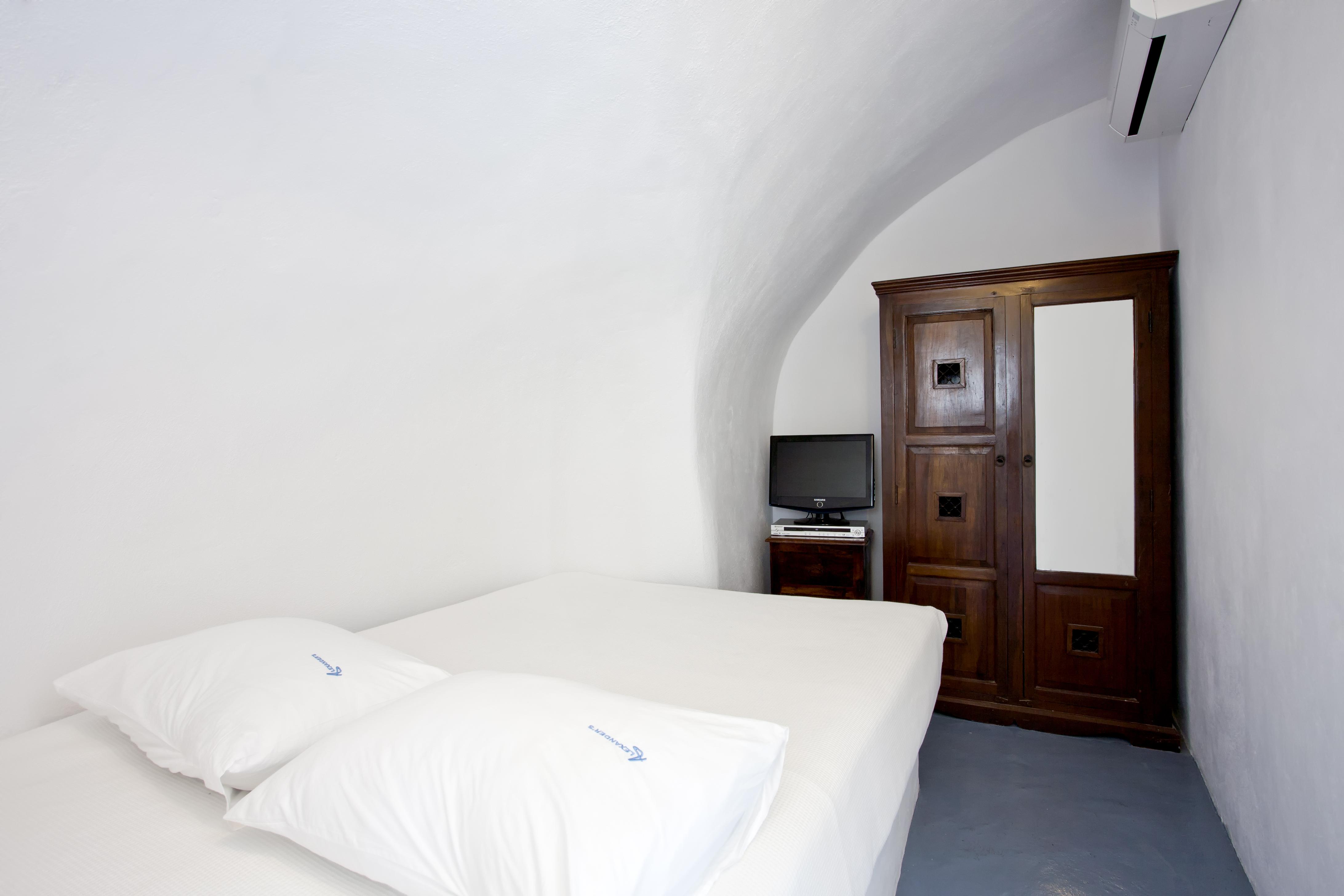 Alexander'S Suites Ia Exterior foto